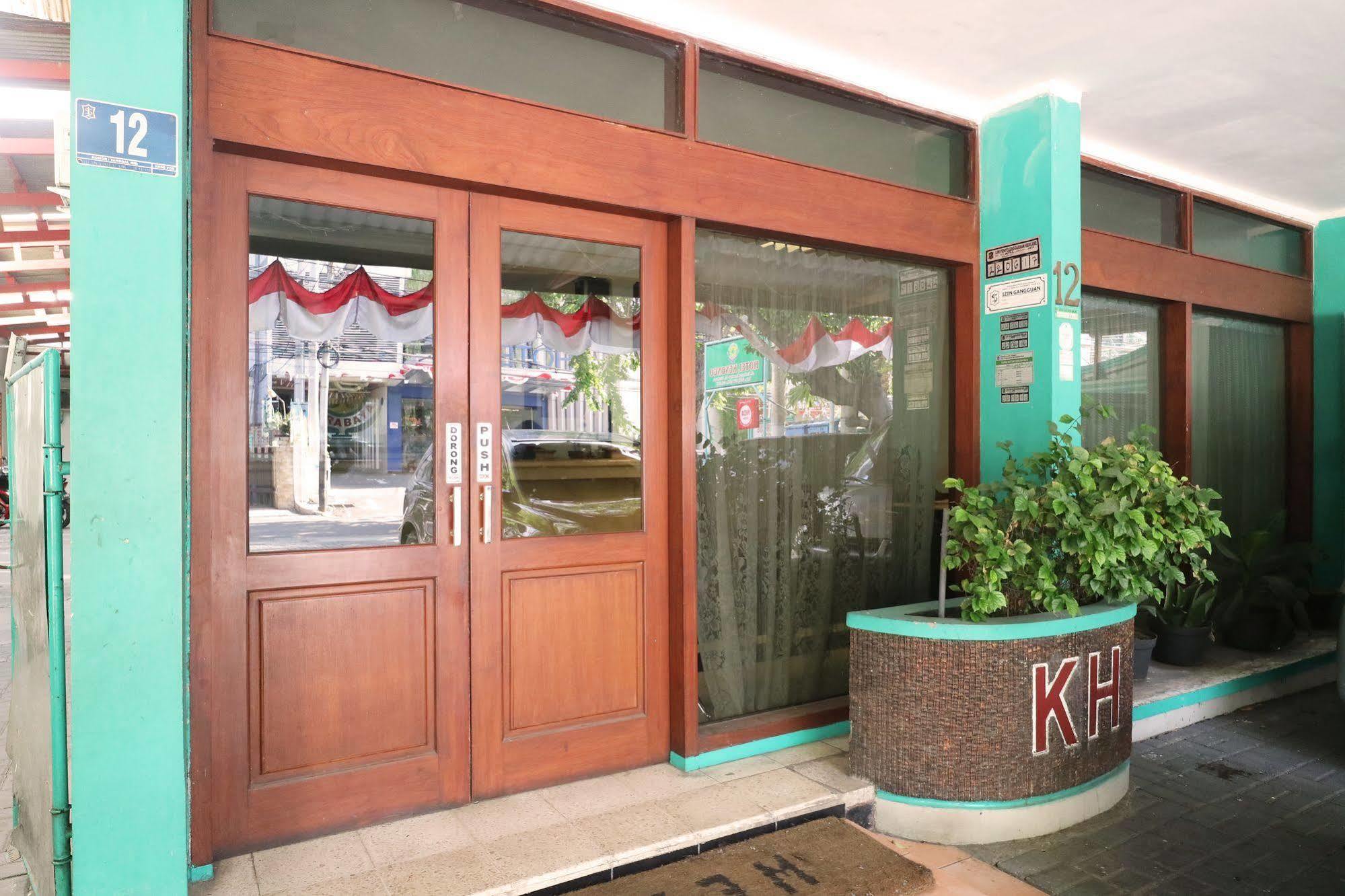 Hotel Kenongo Surabaya Buitenkant foto